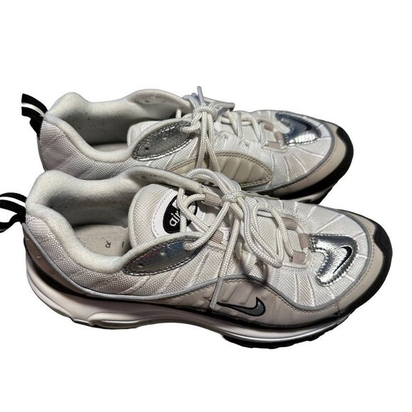 Nike Air Max 98 Running Sneaker White/Black/Silver AH6799-116 Women's Size‎ 7 - Picture 2 of 11